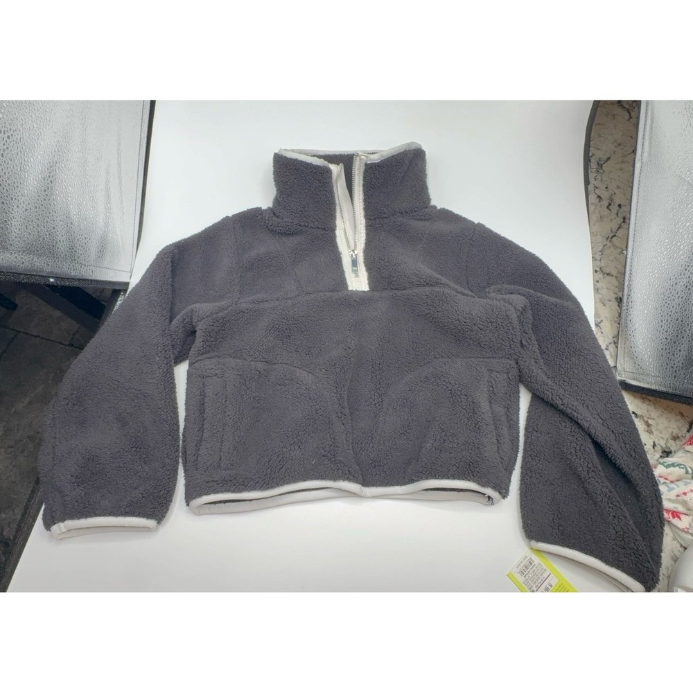 Girls small (6/7) All In Motion dark gray/black quarter zip pullover crop sweats
